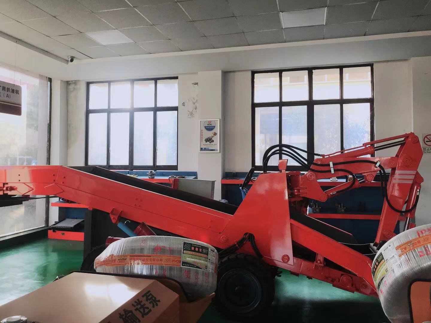 使用帥龍扒渣機(jī)的老司機(jī)是怎么維護(hù)和保養(yǎng)機(jī)器的？